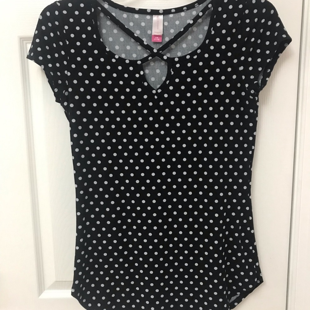 Woman’s polka dot top